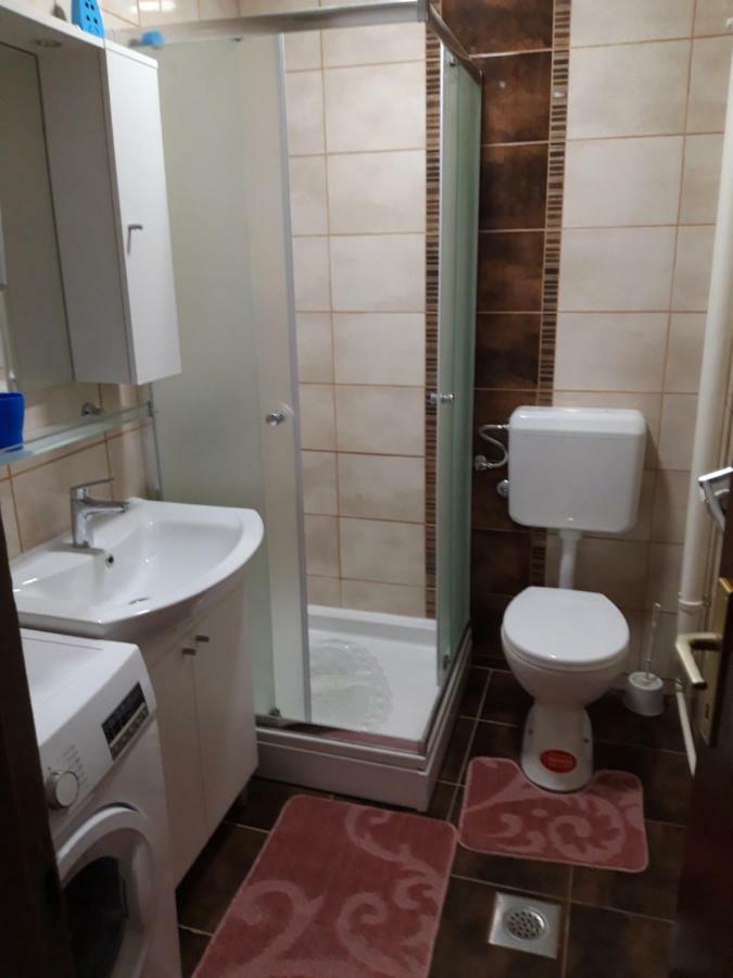 Apartman Centros 奥西耶克 外观 照片