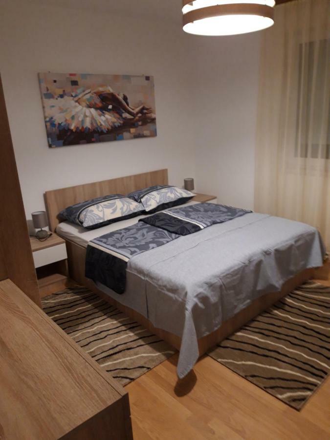 Apartman Centros 奥西耶克 外观 照片